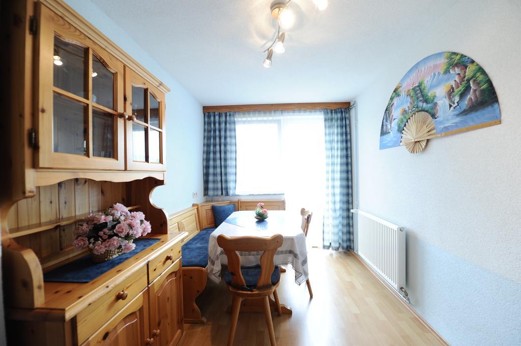 Fruehstueckspension Lach Bed and Breakfast Eberndorf Δωμάτιο φωτογραφία