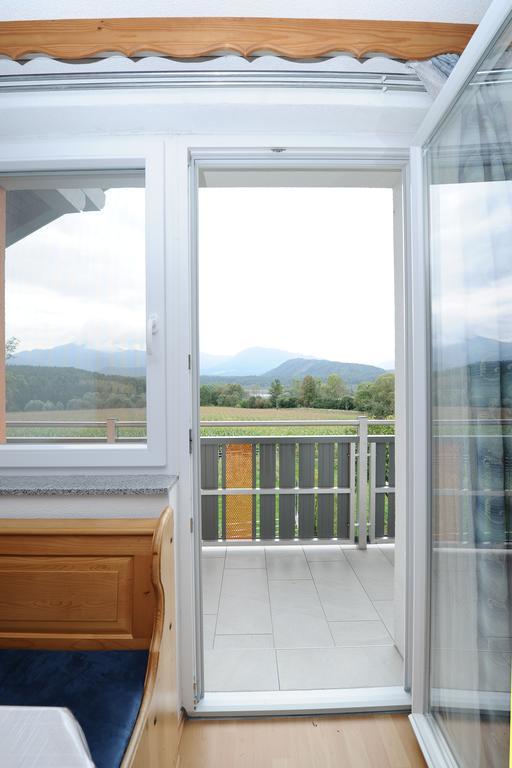 Fruehstueckspension Lach Bed and Breakfast Eberndorf Εξωτερικό φωτογραφία