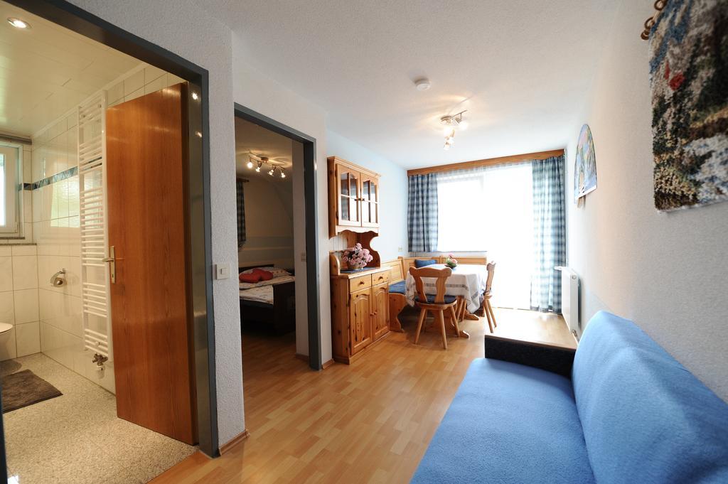 Fruehstueckspension Lach Bed and Breakfast Eberndorf Δωμάτιο φωτογραφία